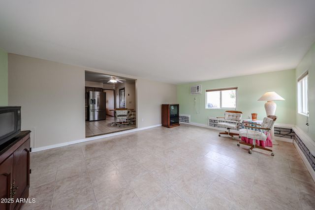 9714 W TERRACE Lane, Sun City, AZ 85373