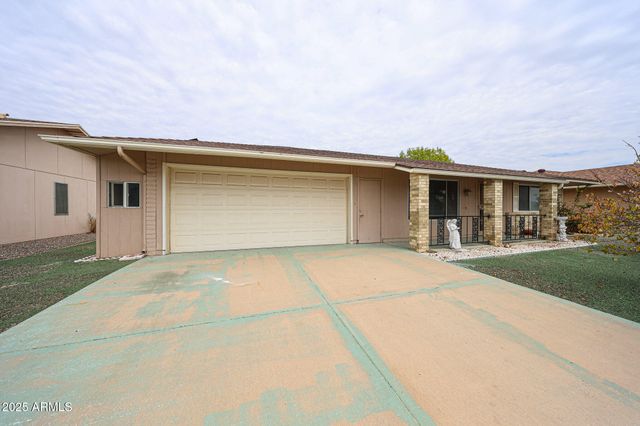 9714 W TERRACE Lane, Sun City, AZ 85373