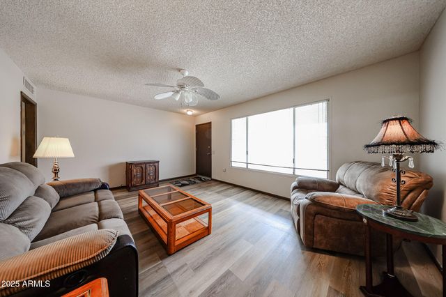 9714 W TERRACE Lane, Sun City, AZ 85373