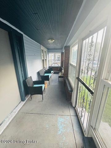 114 N 46th St, Louisville, KY 40212