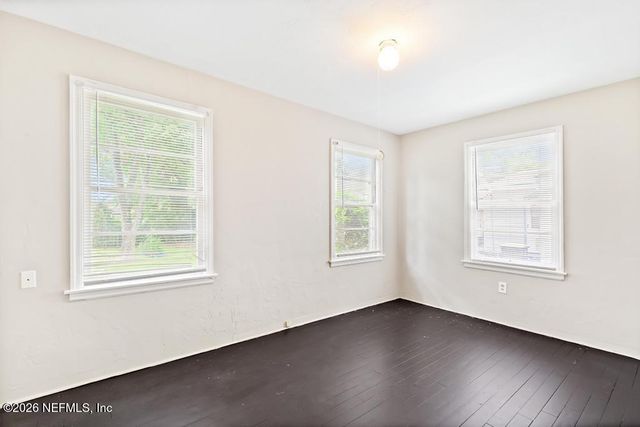 5146 SUNDERLAND Road, Jacksonville, FL 32210