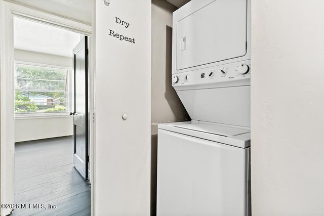 5146 SUNDERLAND Road, Jacksonville, FL 32210