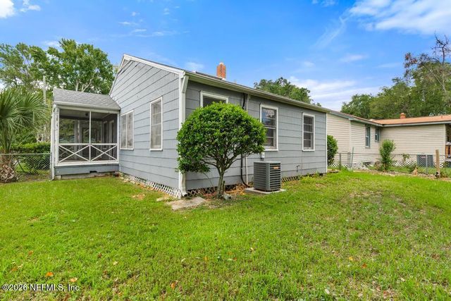 5146 SUNDERLAND Road, Jacksonville, FL 32210
