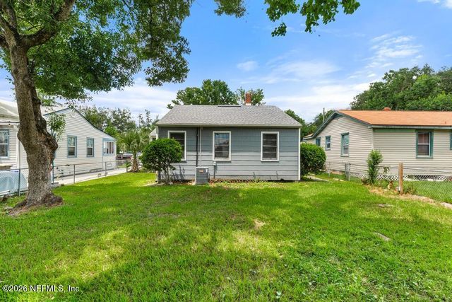 5146 SUNDERLAND Road, Jacksonville, FL 32210