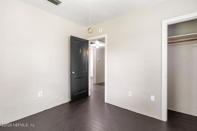 5146 SUNDERLAND Road, Jacksonville, FL 32210