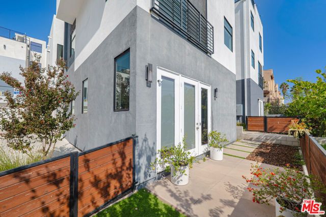 345 N La Fayette Park Place, Los Angeles, CA 90026