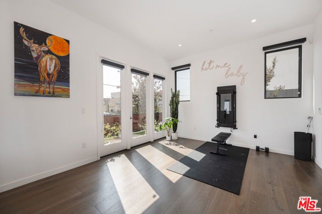 345 N La Fayette Park Place, Los Angeles, CA 90026