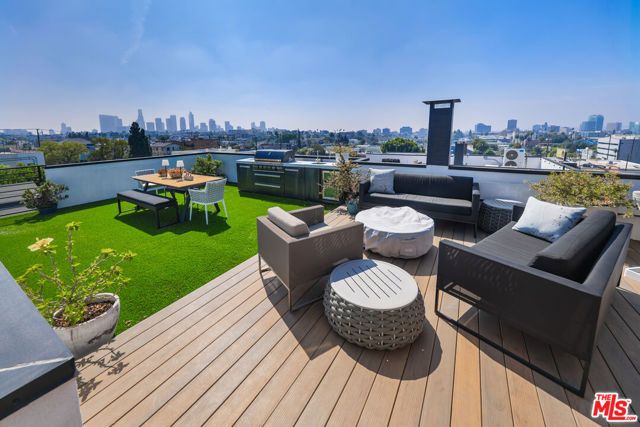 345 N La Fayette Park Place, Los Angeles, CA 90026