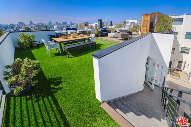 345 N La Fayette Park Place, Los Angeles, CA 90026