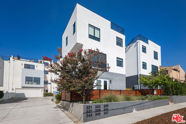 345 N La Fayette Park Place, Los Angeles, CA 90026