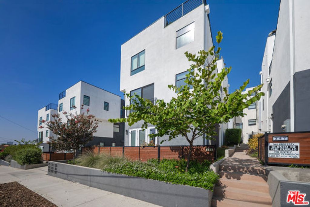345 N La Fayette Park Place, Los Angeles, CA 90026