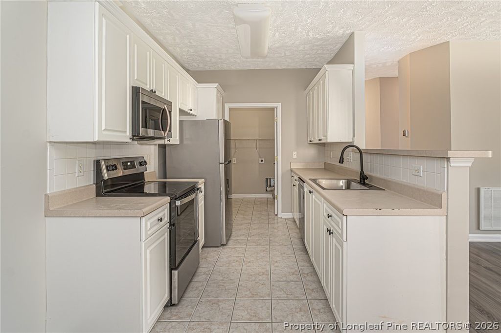 4020 Bardstown Court 104, Fayetteville, NC 28304 — photo 8