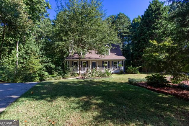 178 N Springs Court, Acworth, GA 30101