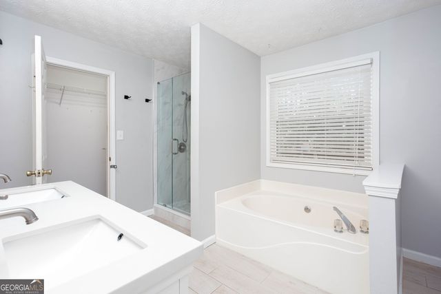 178 N Springs Court, Acworth, GA 30101