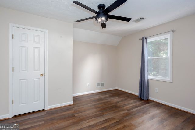 178 N Springs Court, Acworth, GA 30101