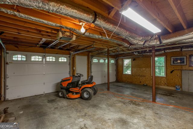 178 N Springs Court, Acworth, GA 30101