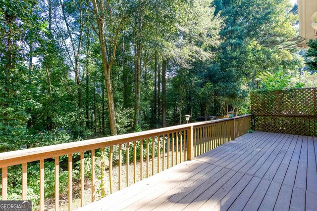 178 N Springs Court, Acworth, GA 30101