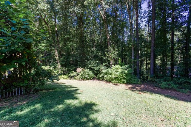 178 N Springs Court, Acworth, GA 30101