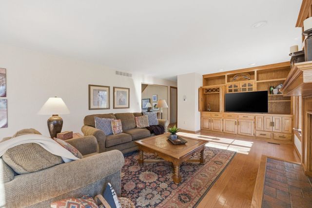 9107 E Windwood St, Wichita, KS 67226