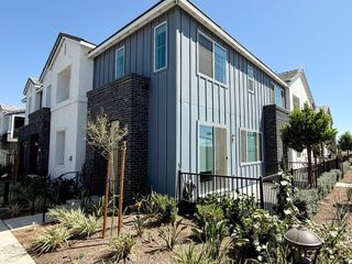 2704 E Bottas Privado, Ontario, CA 91762