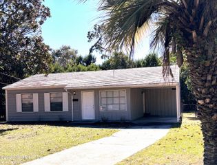 926 PHEASANT Drive, Jacksonville, FL 32218