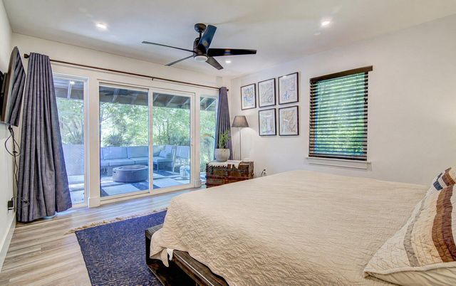 5803 N Hampton DR, Austin, TX 78723