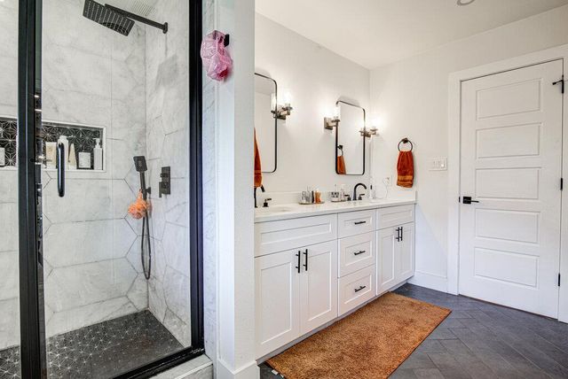 5803 N Hampton DR, Austin, TX 78723