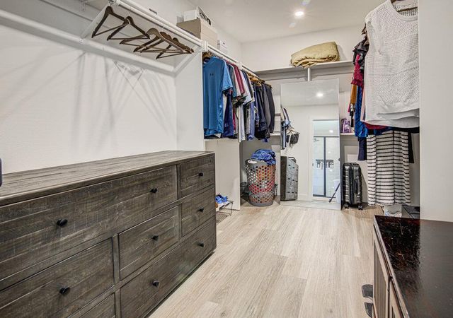 5803 N Hampton DR, Austin, TX 78723