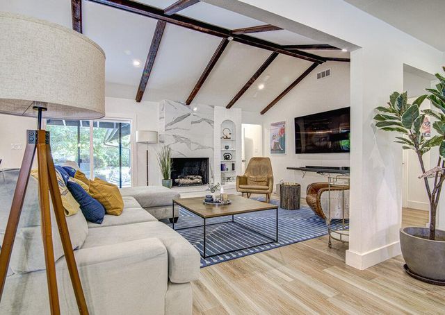5803 N Hampton DR, Austin, TX 78723