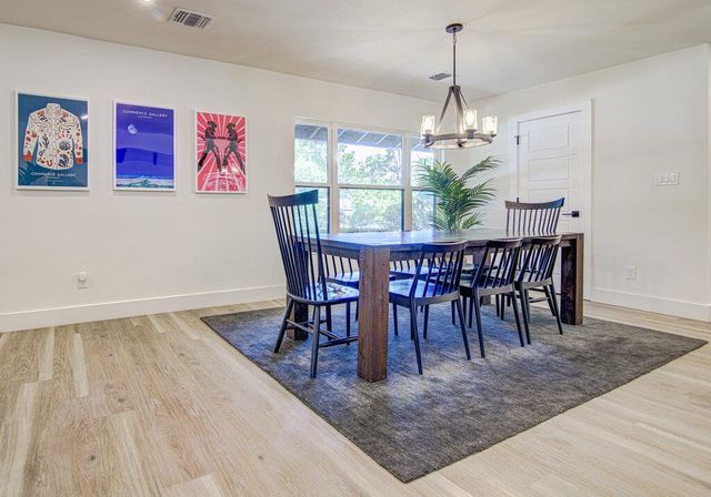 5803 N Hampton DR, Austin, TX 78723
