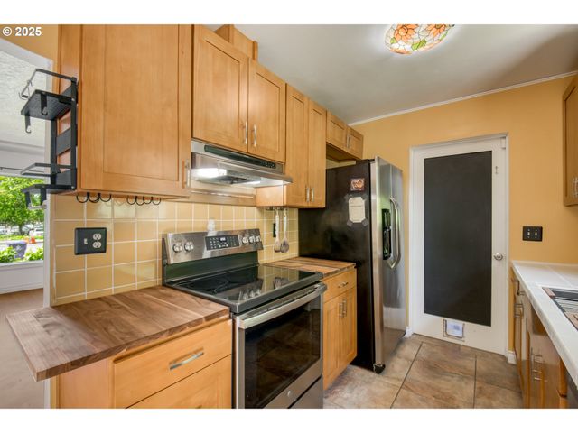 4316 Se 174TH Ave, Portland, OR 97236