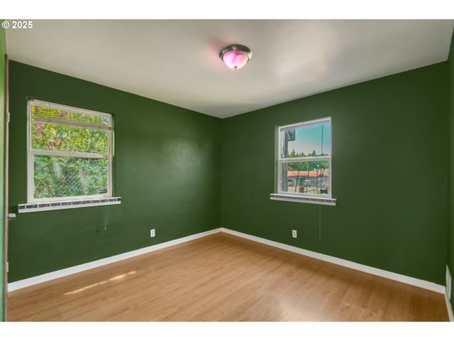 4316 Se 174TH Ave, Portland, OR 97236