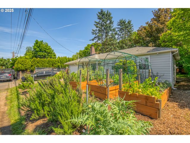 4316 Se 174TH Ave, Portland, OR 97236