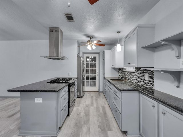 7210 Pine Grove Drive, Houston, TX 77092