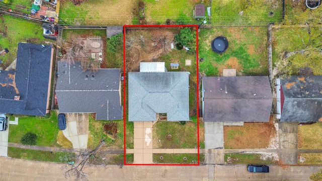 7210 Pine Grove Drive, Houston, TX 77092