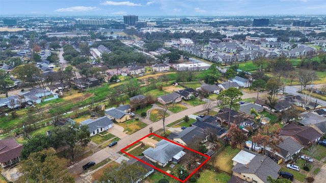 7210 Pine Grove Drive, Houston, TX 77092