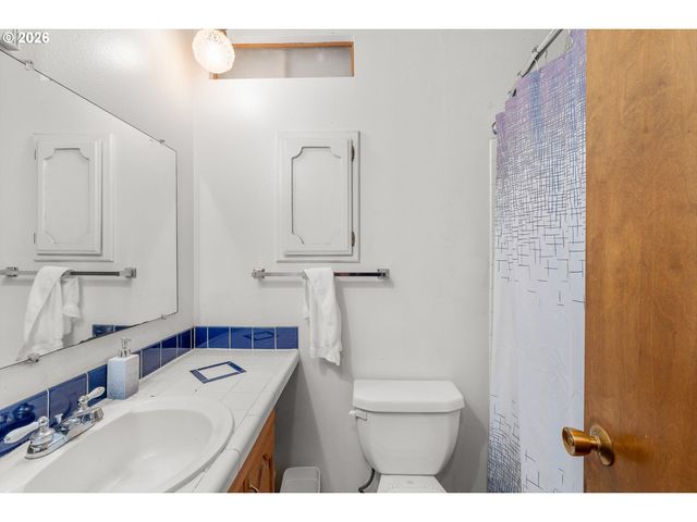 1910 I St, Washougal, WA 98671