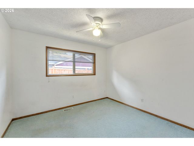 1910 I St, Washougal, WA 98671