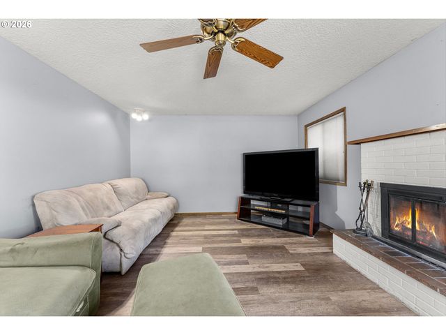 1910 I St, Washougal, WA 98671