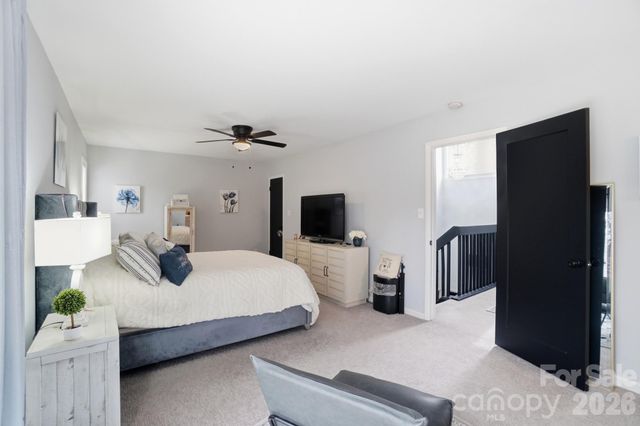 8407 Cricket Lake Drive, Charlotte, NC 28277