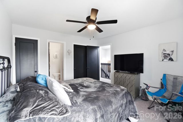 8407 Cricket Lake Drive, Charlotte, NC 28277