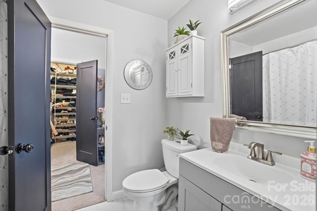 8407 Cricket Lake Drive, Charlotte, NC 28277