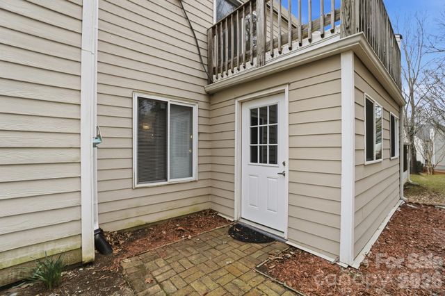 8407 Cricket Lake Drive, Charlotte, NC 28277