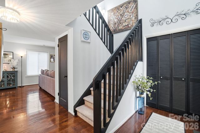 8407 Cricket Lake Drive, Charlotte, NC 28277