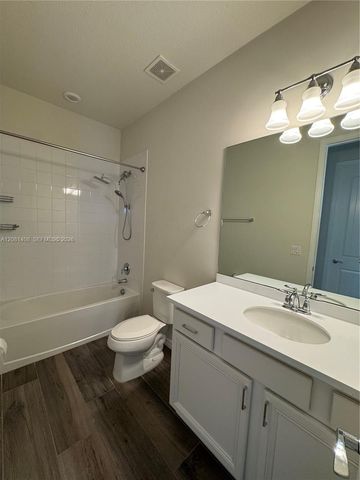 4729 Greenway Drive, Hollywood, FL 33021