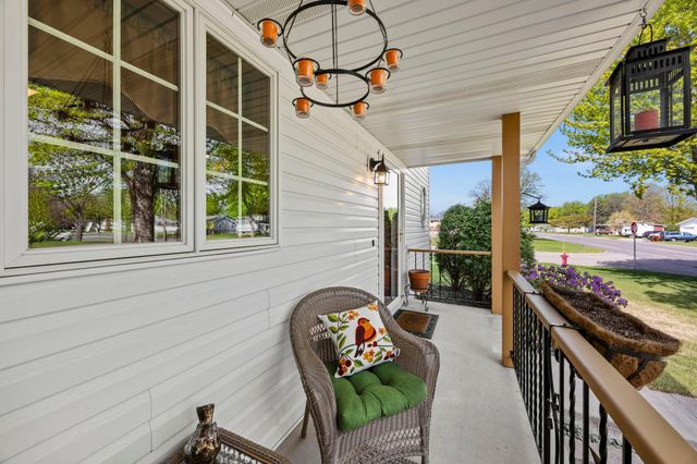 900 Laurel Avenue, Saint Paul Park, MN 55071