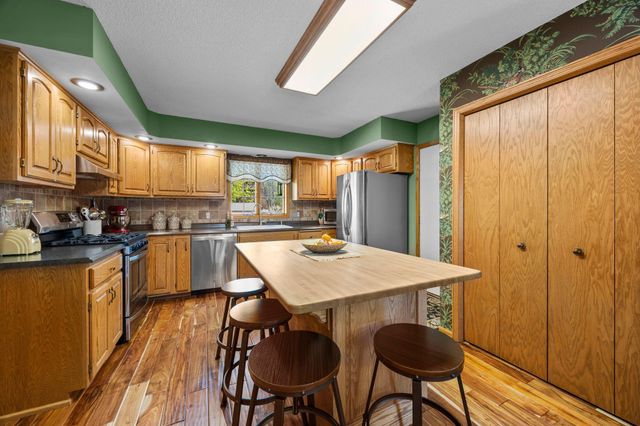 900 Laurel Avenue, Saint Paul Park, MN 55071