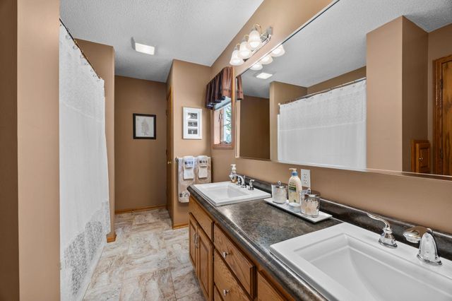 900 Laurel Avenue, Saint Paul Park, MN 55071