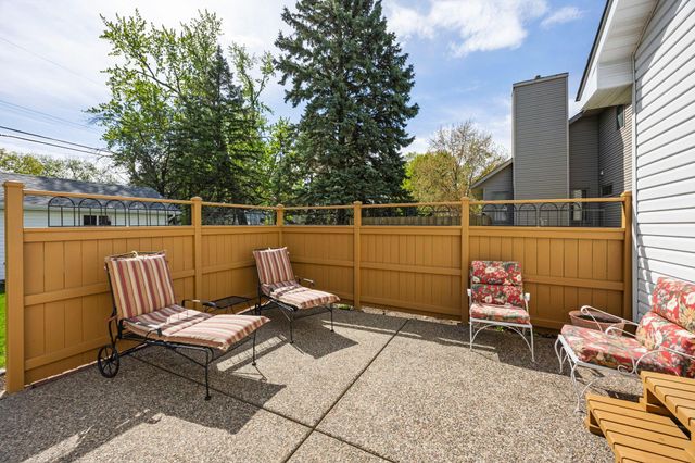 900 Laurel Avenue, Saint Paul Park, MN 55071