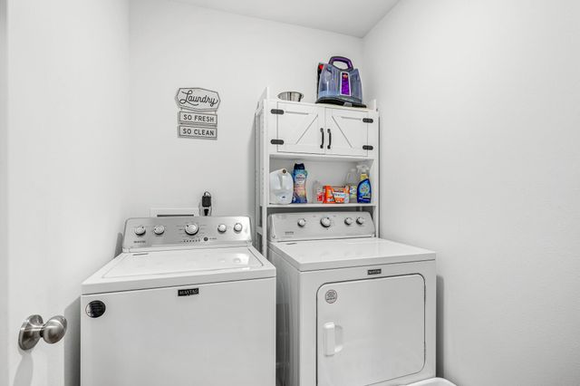 1142 S Broadview Avenue, Springfield, MO 65802